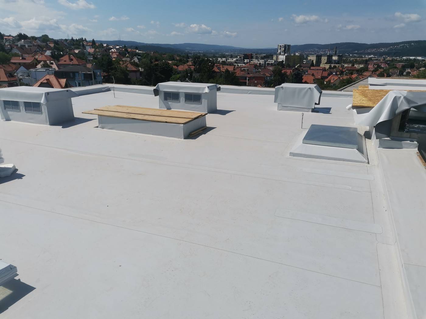 Způsoby izolace plochých střech a teras