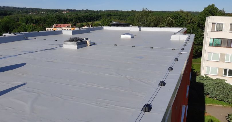Rekonstrukce ploché střechy BD kamenice