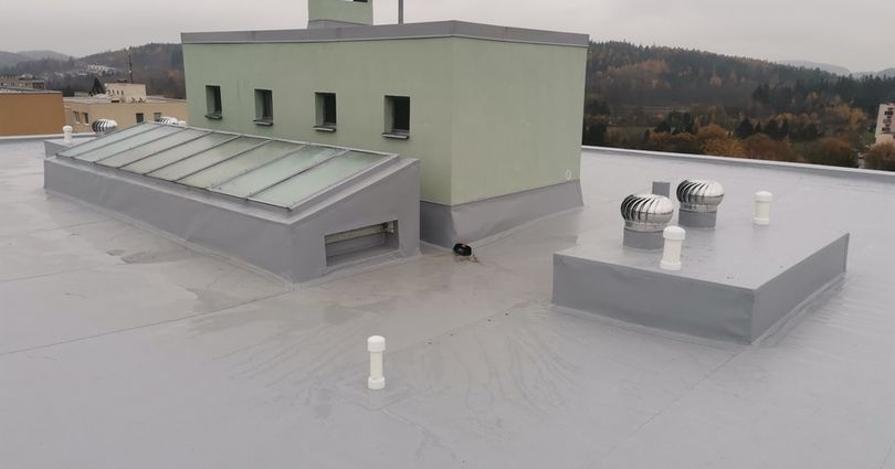 Rekonstrukce ploché střechy BD v Příbrami