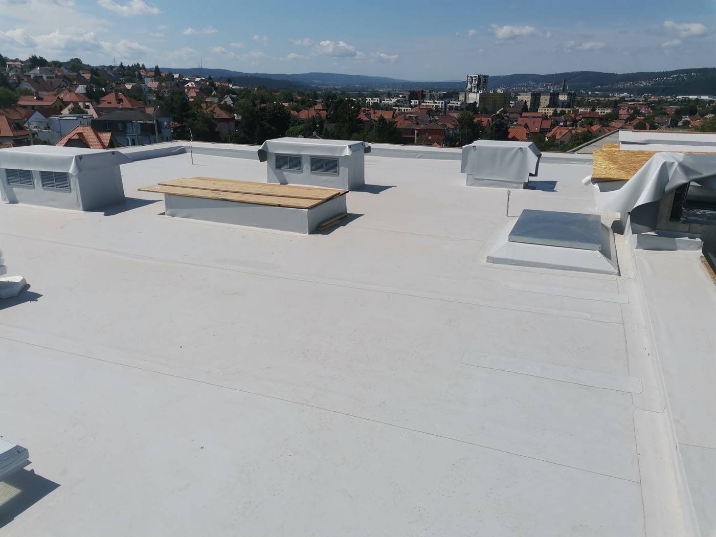 Způsoby izolace plochých střech a teras
