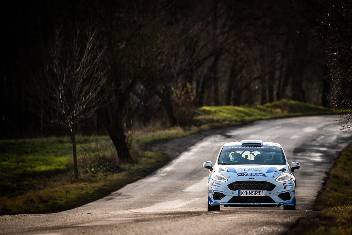 GFX | ford-fiesta-r2t | 03.jpg